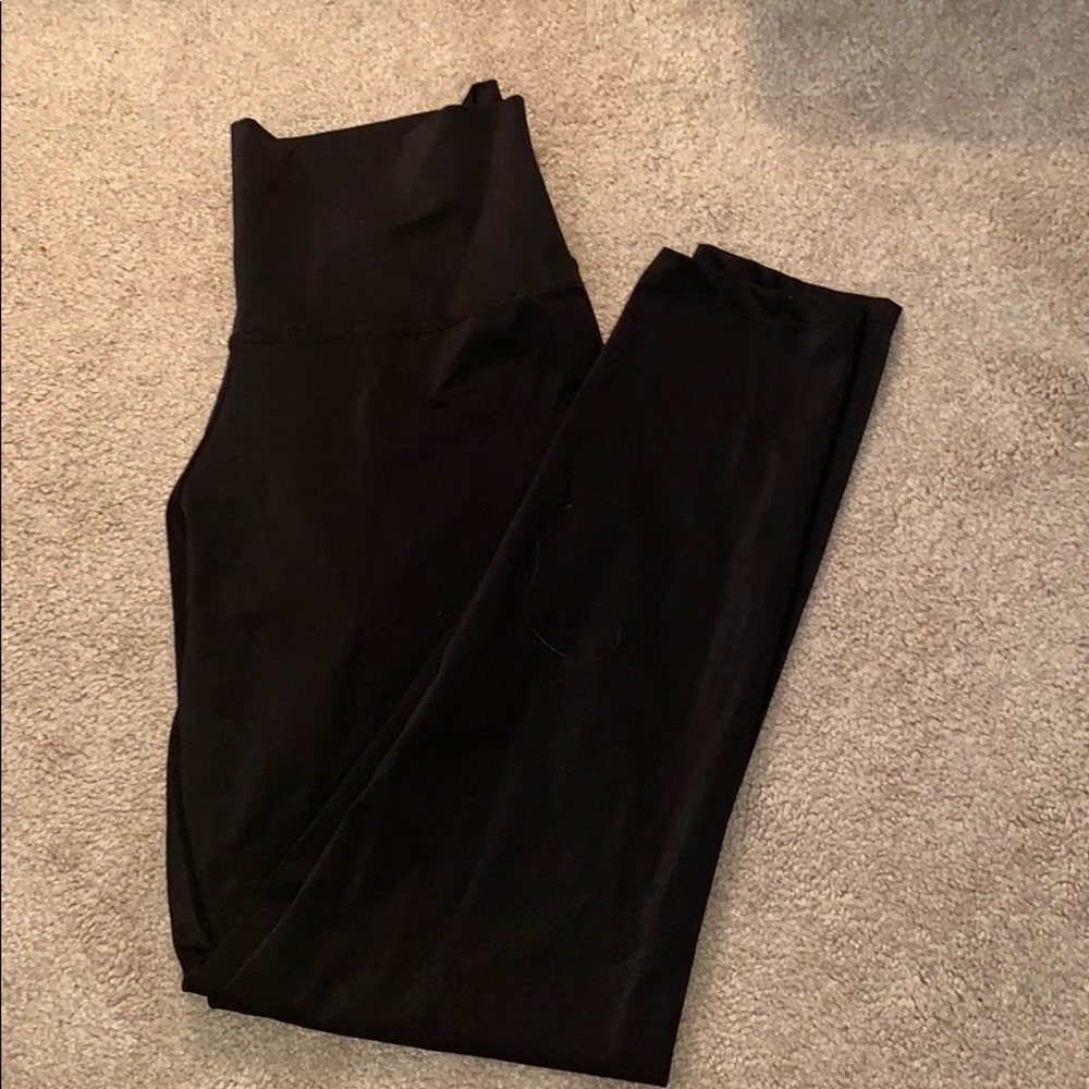 Black aerie leggings